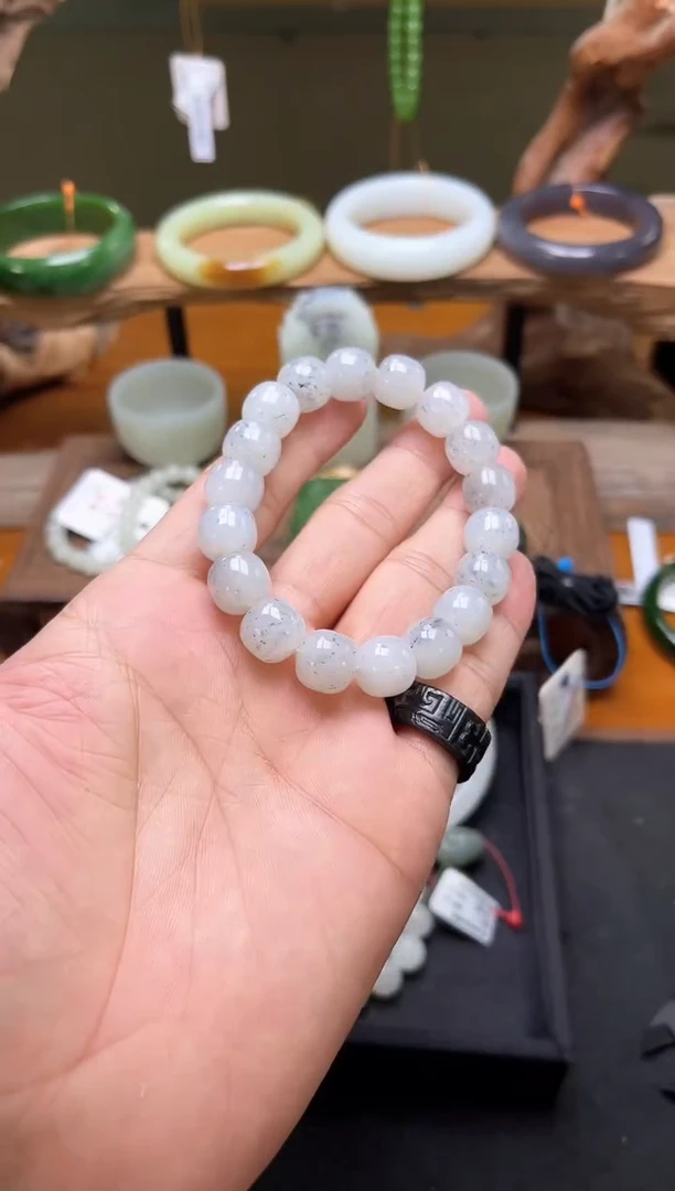 未镶嵌手串和田玉卡12新疆黑山老型