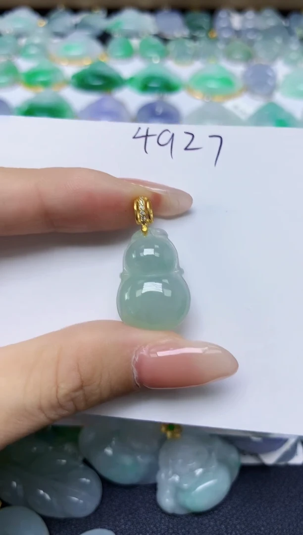 翡翠未镶嵌颈饰天然缅甸翡翠A货