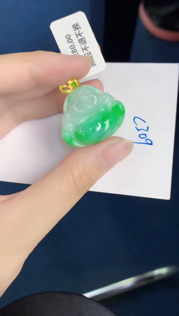 翡翠18K金镶嵌颈饰天然翡翠緬甸A貨