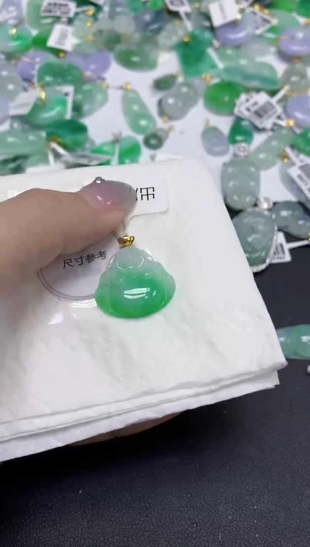 颈饰18K金镶嵌翡翠天然缅甸翡翠A货百元以上9元证书费自理