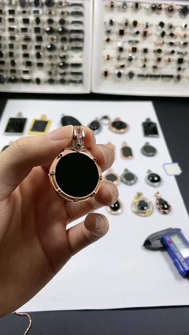 吊坠(赠链)银S925镶嵌翡翠1