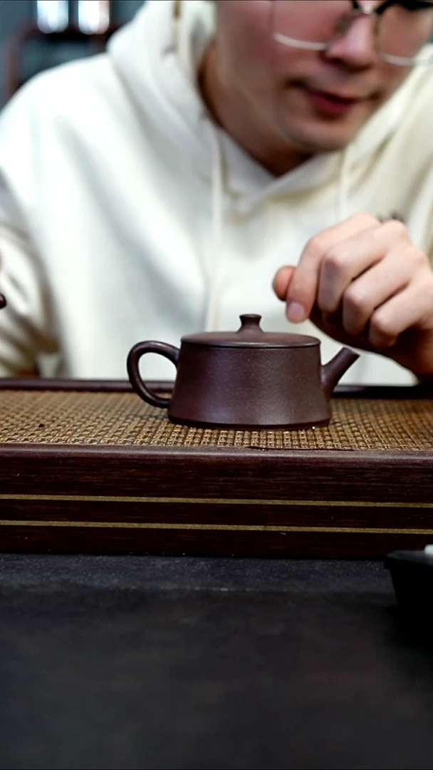 茶壶紫砂    LD        桃花泥      云柱    130cc