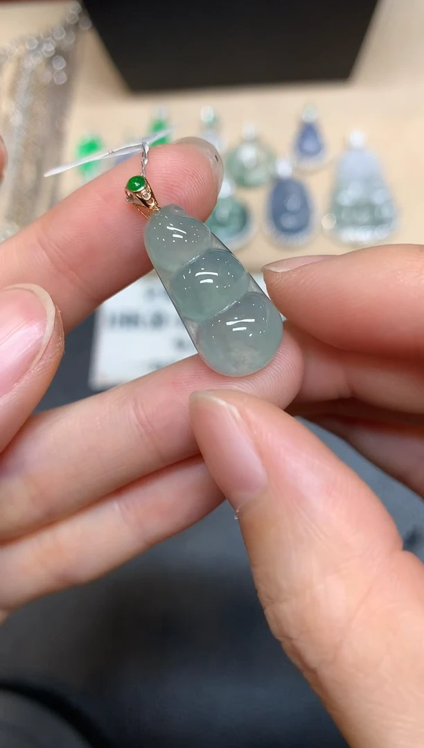 【闪购商品】翡翠颈饰18K金镶嵌【无服务费多样性发其一