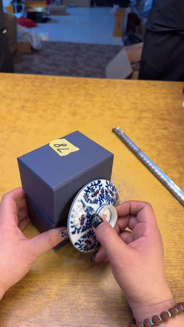 陌***埃瓷器瓷器瑕疵破破78