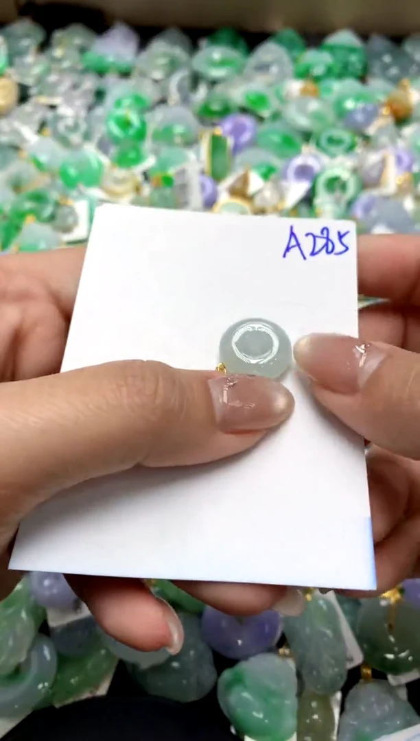 【闪购商品】翡翠颈饰18K金镶嵌1111111111111111