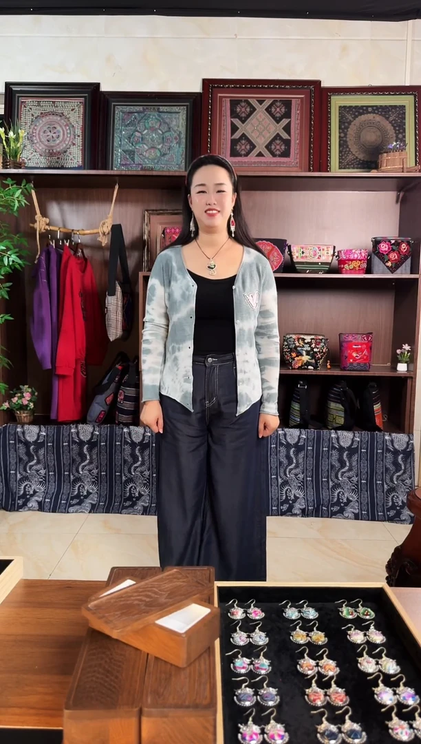 刺绣贵州苗绣非遗集市S8977