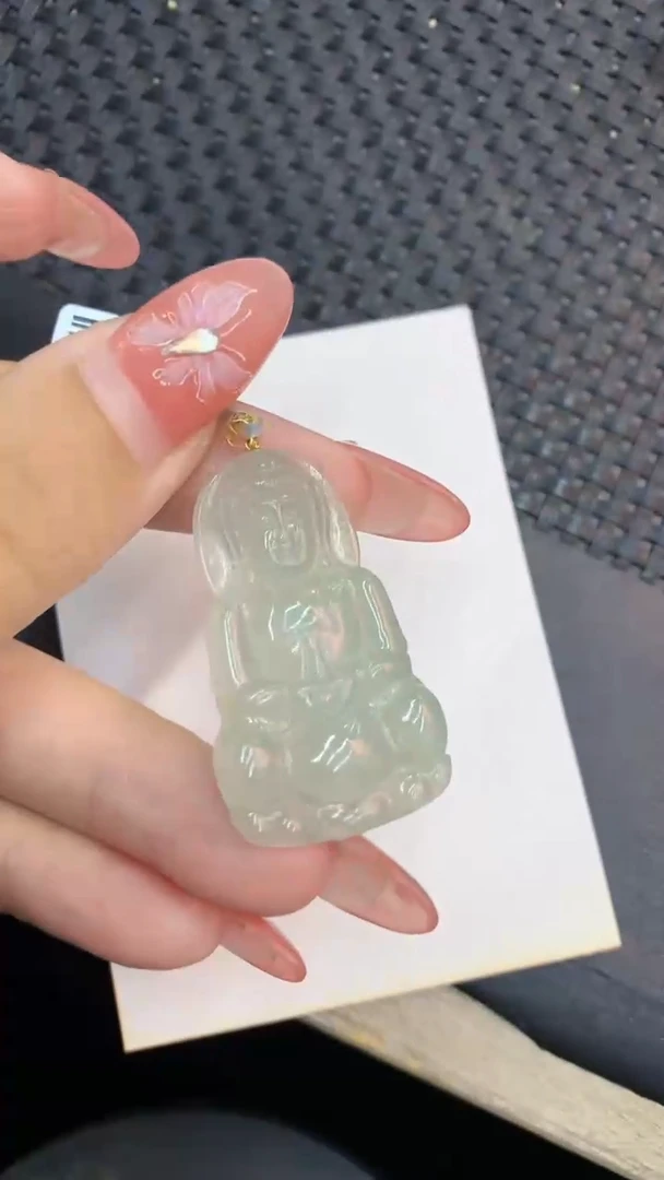 颈饰18K金镶嵌翡翠1
