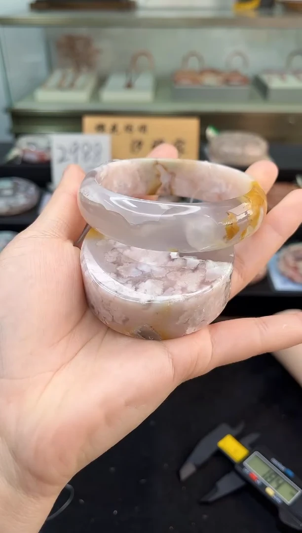 未镶嵌手镯石英质玉63圈口（赠品镯心）3885194