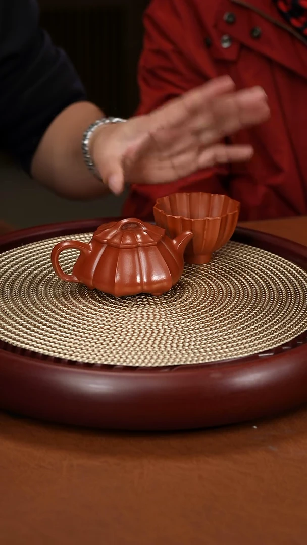 茶壶紫砂鲍静贞 筋纹石瓢