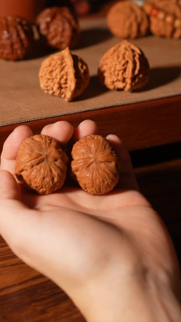 核桃1*,元宝38.。。。。。。