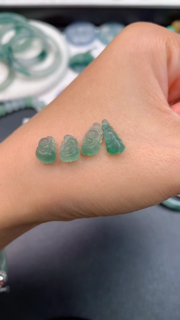 未镶嵌定制翡翠?****敌0399897686