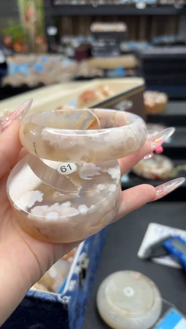 未镶嵌手镯石英质玉385(61圈赠送镯心)