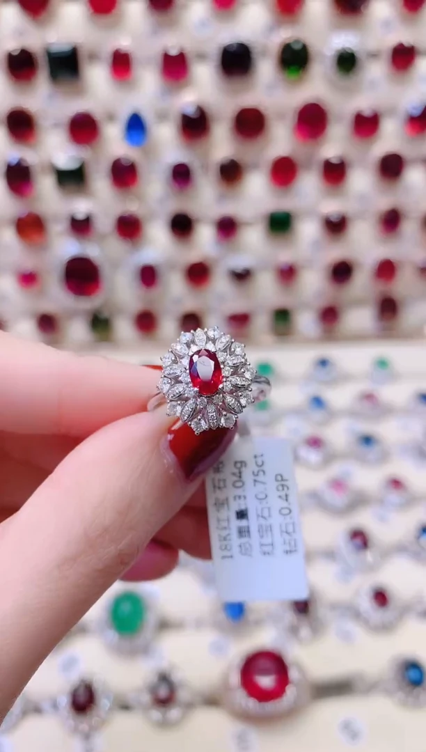 18K金镶嵌戒指红宝石1