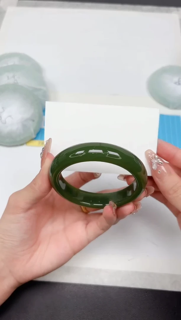 石英质玉手镯未镶嵌75-56.8