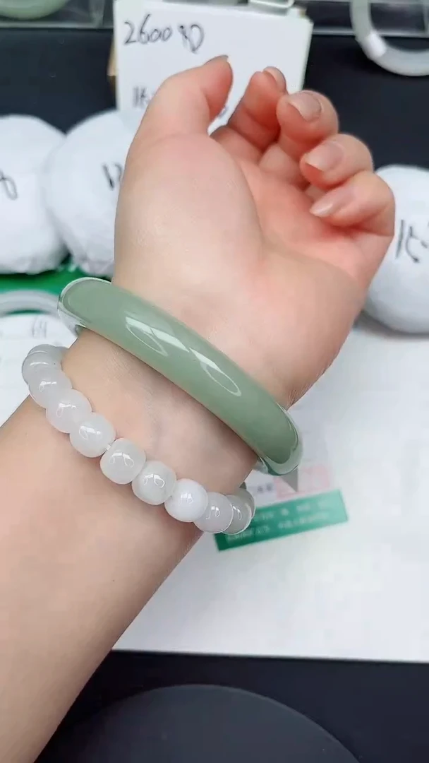 未镶嵌手镯石英质玉65-63/64