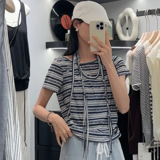 条纹系带挂脖假两件T恤时尚女2025夏季新款休闲显瘦百搭上衣