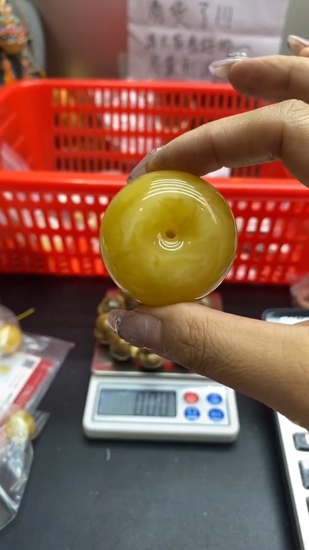 琥珀未镶嵌珠宝奇石830