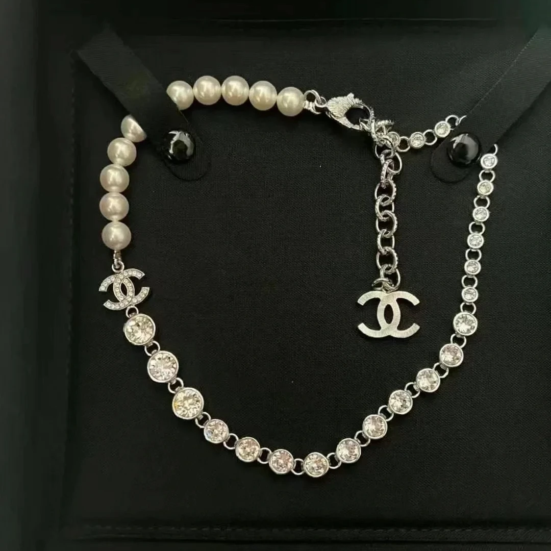 未使用 Chanel/香奈儿 时尚双拼珍珠水钻项链精致 24V/KK0065