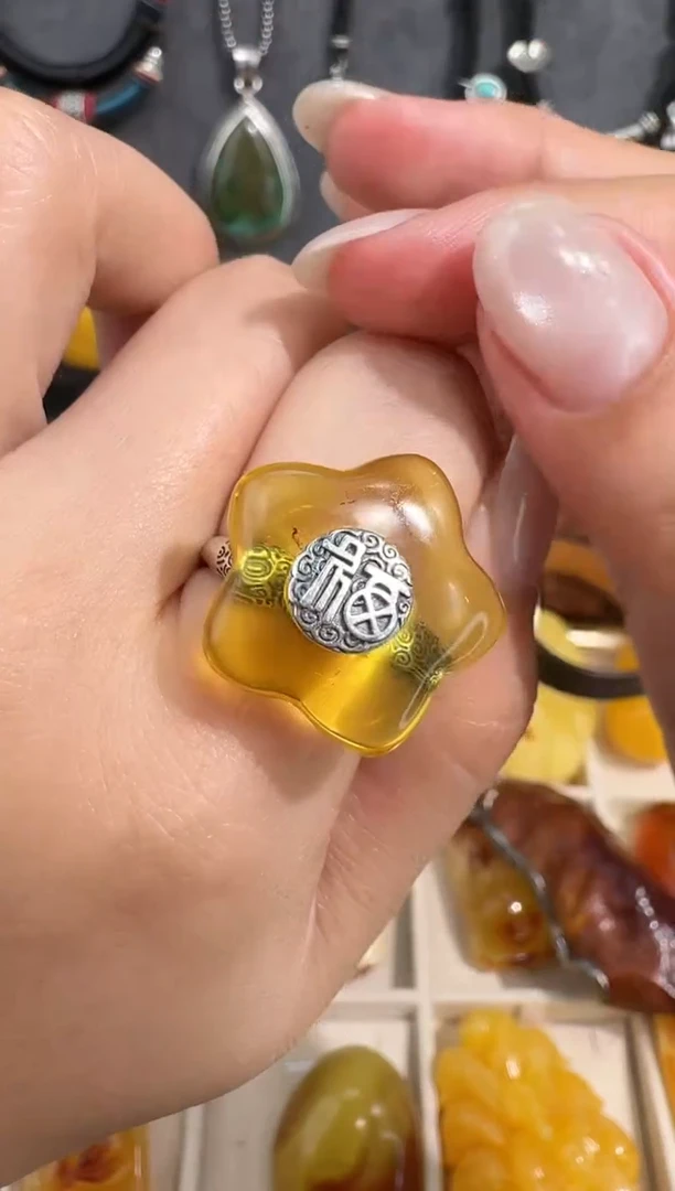 裸石琥珀未镶嵌琥珀