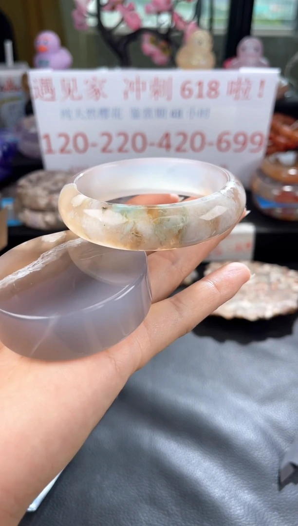 石英质玉手镯未镶嵌58