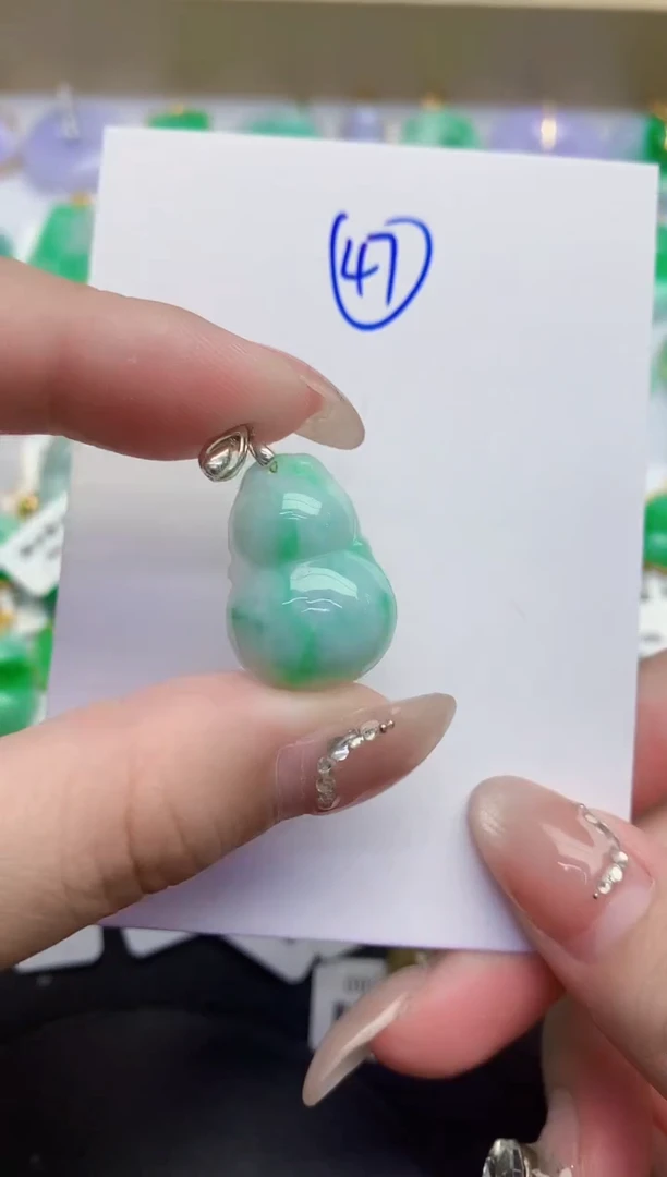 颈饰未镶嵌翡翠缅甸天然翡翠a货