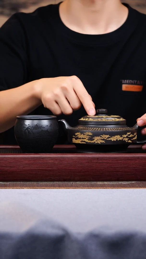 宜兴原矿紫砂作品