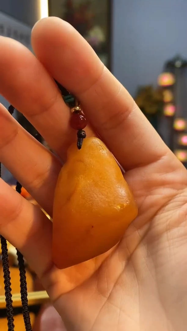 琥珀颈饰未镶嵌挂件