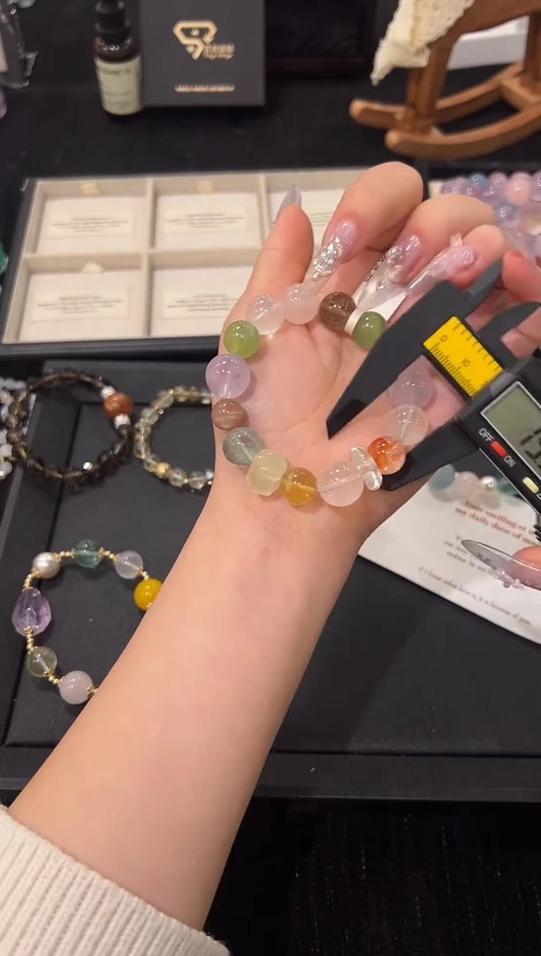 未镶嵌手链水晶多宝设计款手串