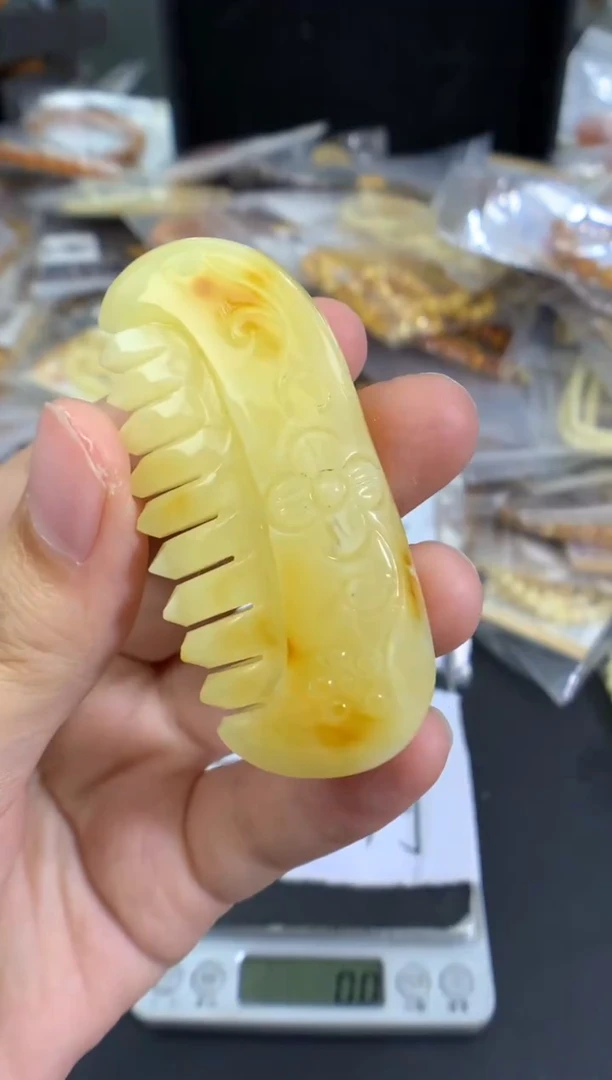 蜜蜡未镶嵌珠宝奇石1