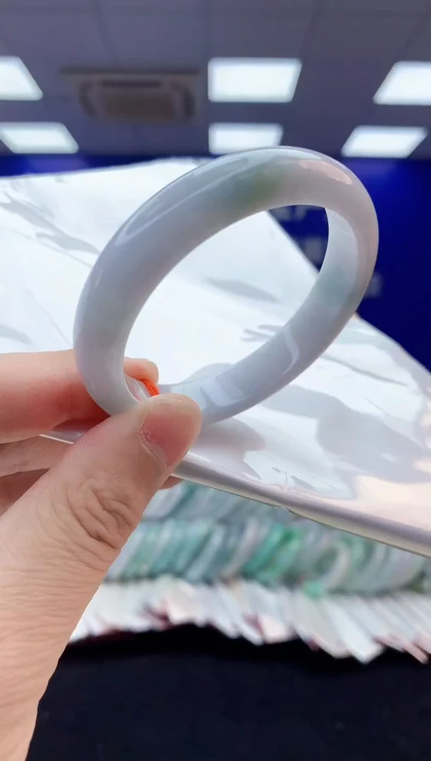 翡翠手镯未镶嵌1天然翡翠默认有瑕完美主义者勿拍