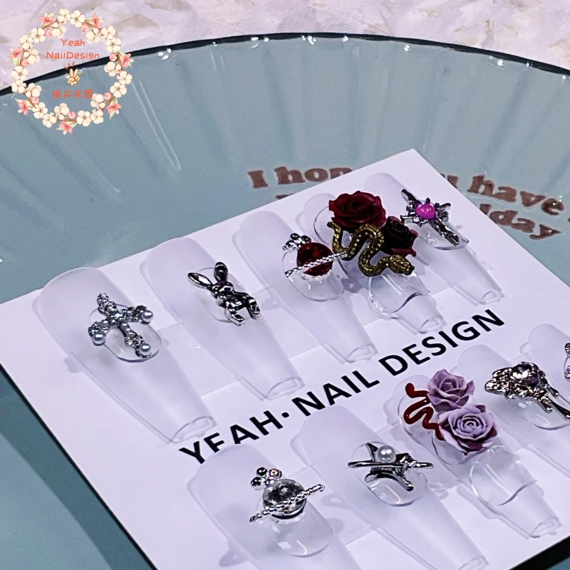 【蛇年系列红色星球美甲钻材料包】【不是穿戴甲】包邮K9钻锆石饰品