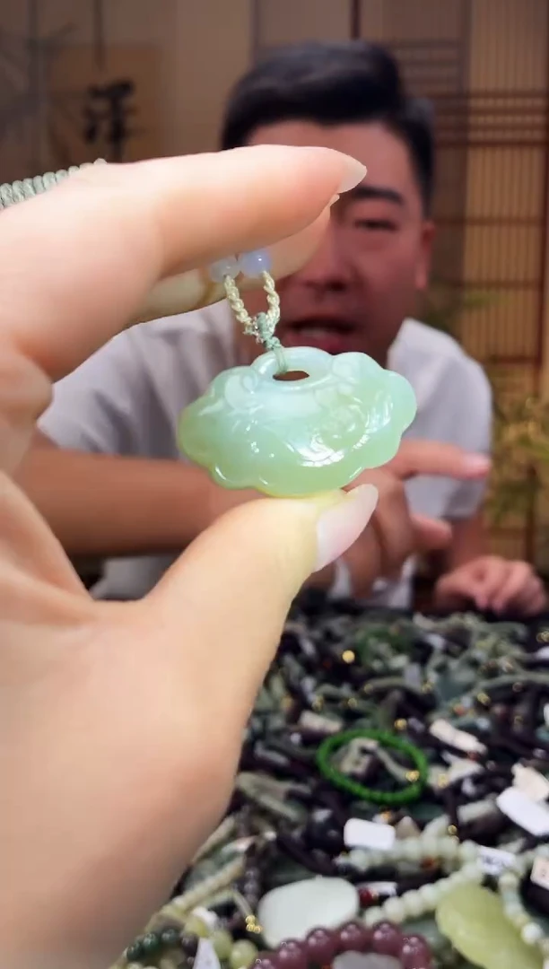 颈饰未镶嵌和田玉多样性发货，拍一发一