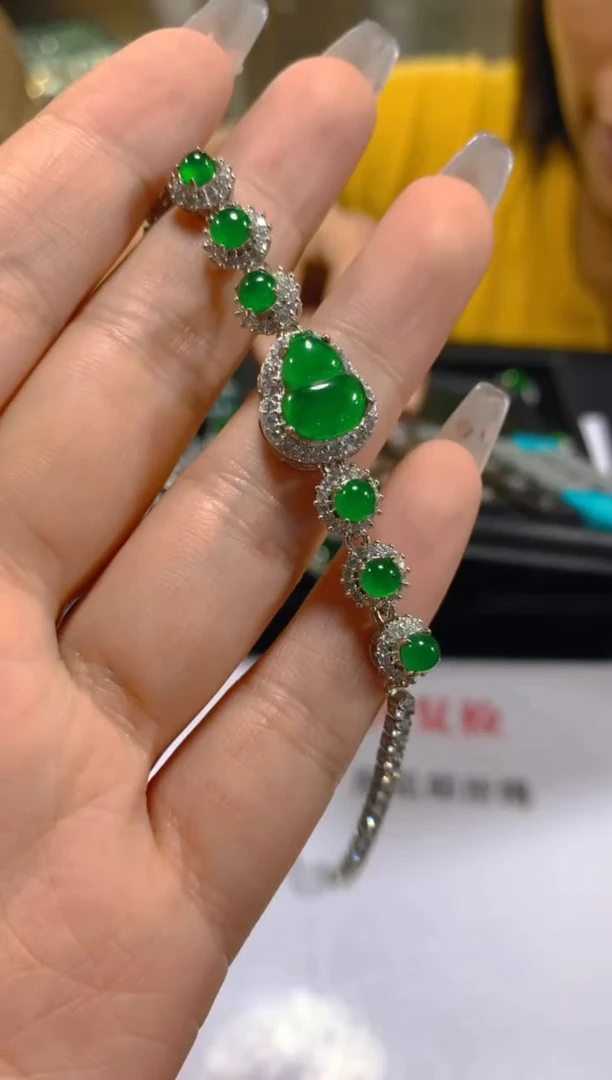 未镶嵌手链翡翠多样性发一