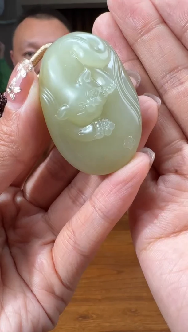 【闪购商品】和田玉24未镶嵌1.21万松