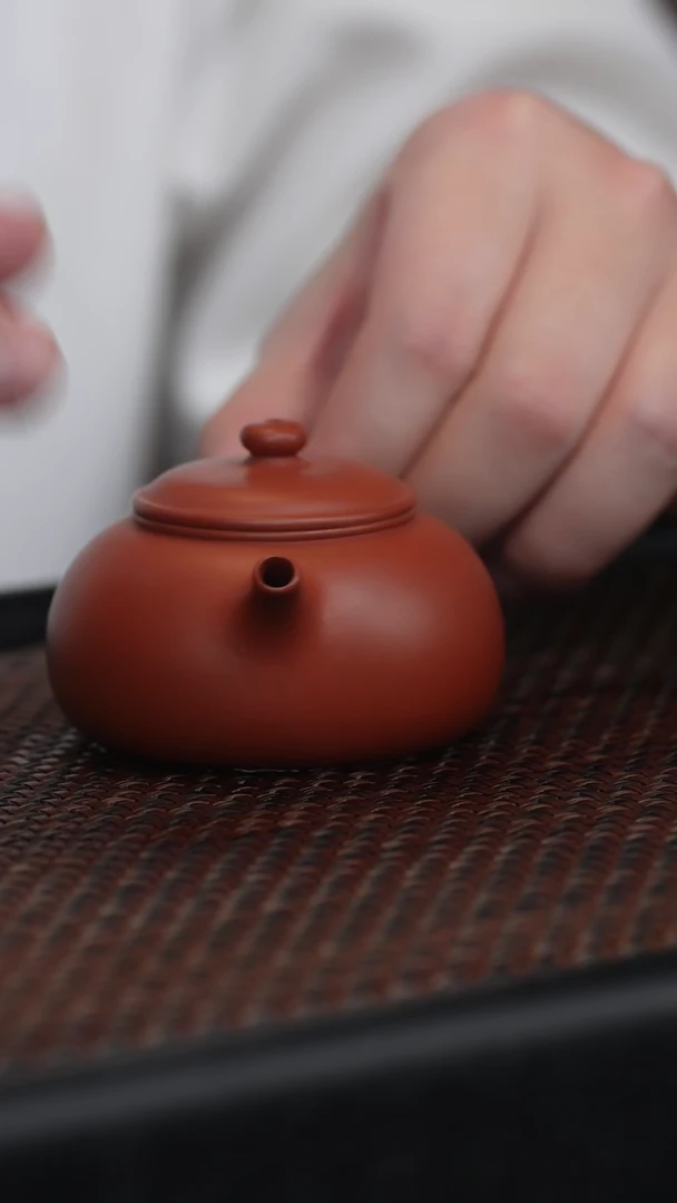 【闪购商品】宜兴紫砂原矿半手小红泥小苹果