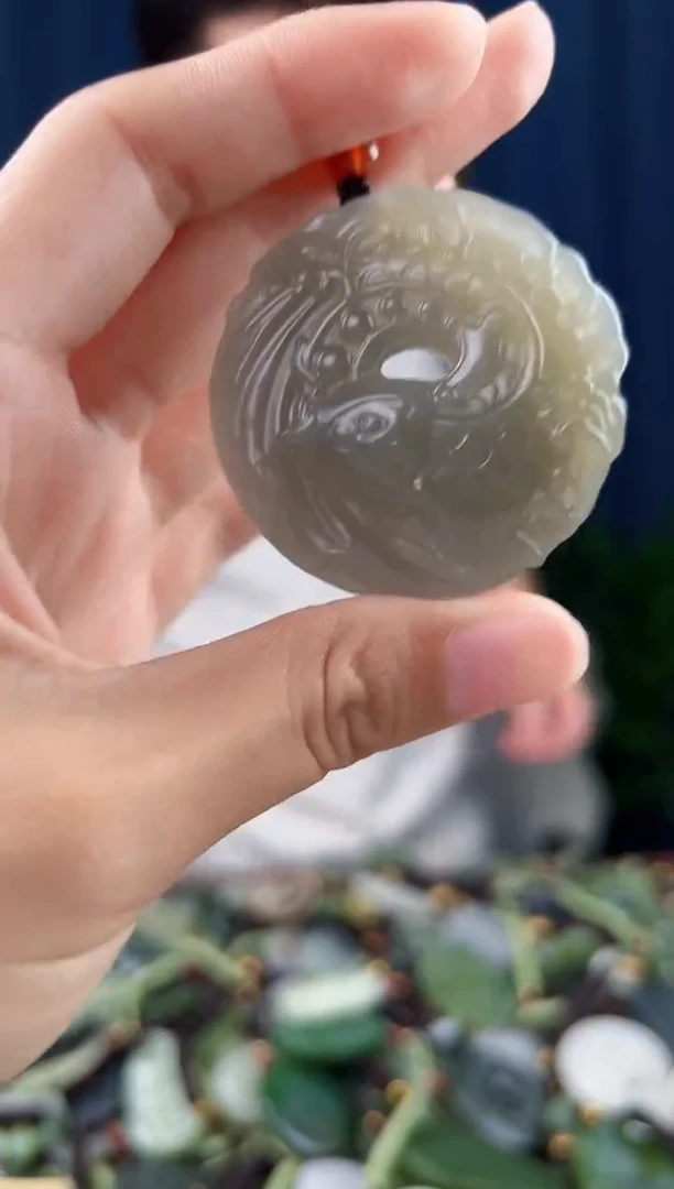 未镶嵌和田玉挂件拍一发一，