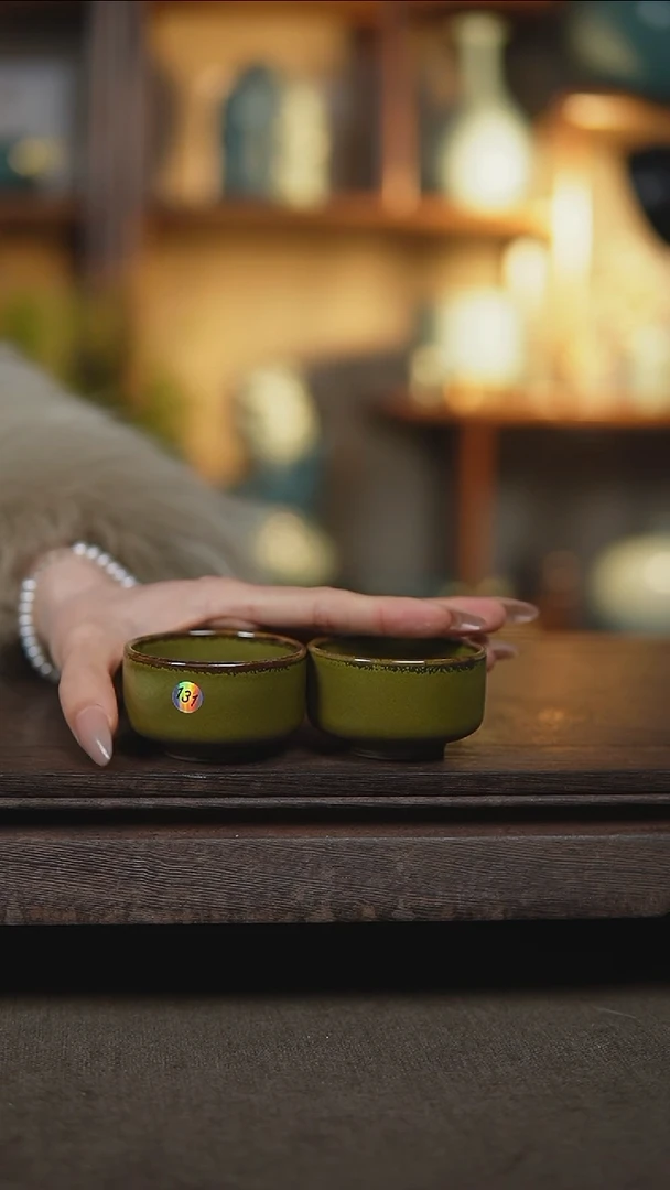 【闪购商品】杯茶叶末小唇杯一对瑕