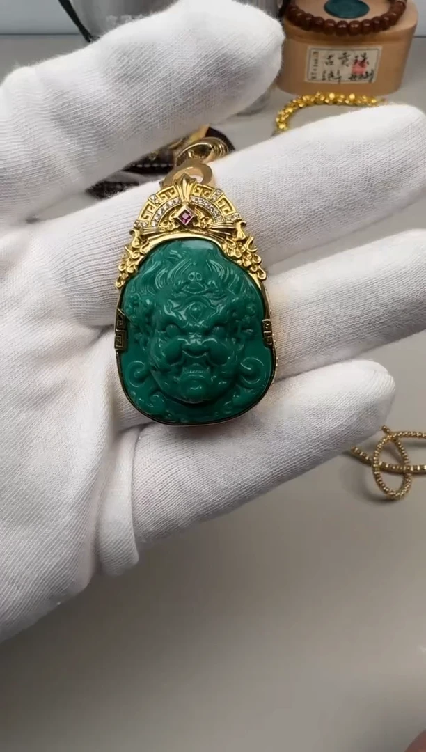 绿松石18K金镶嵌吊坠(不含链)文玩人必备