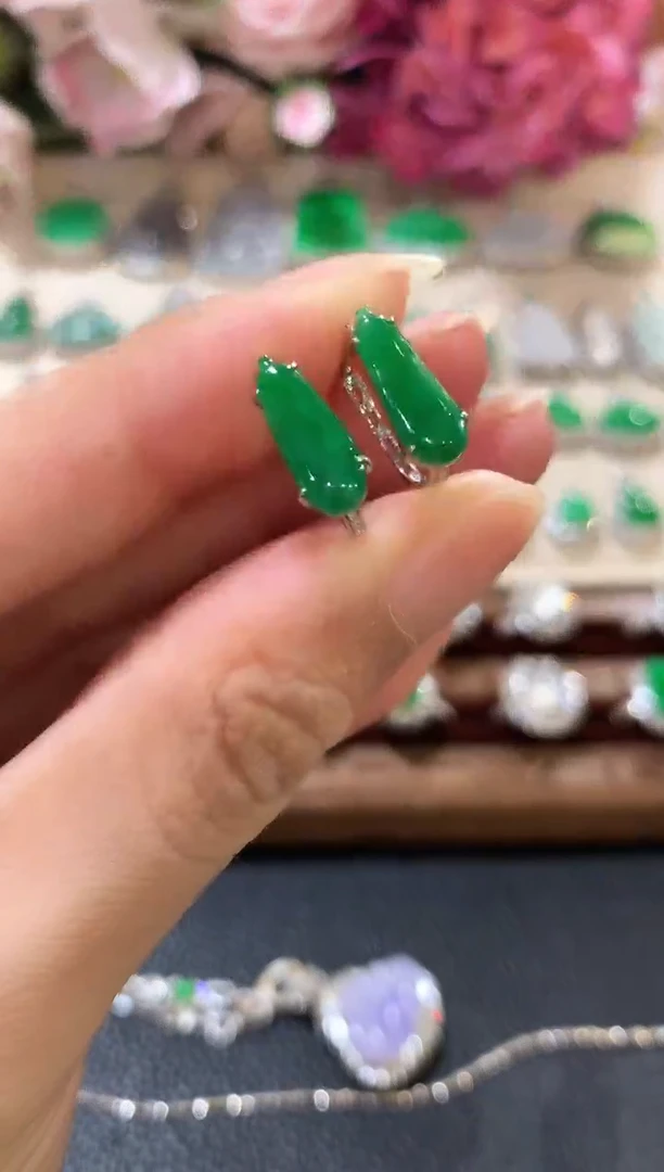 18K金镶嵌翡翠耳饰z33