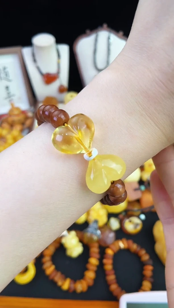 未镶嵌琥珀珠宝奇石柒月