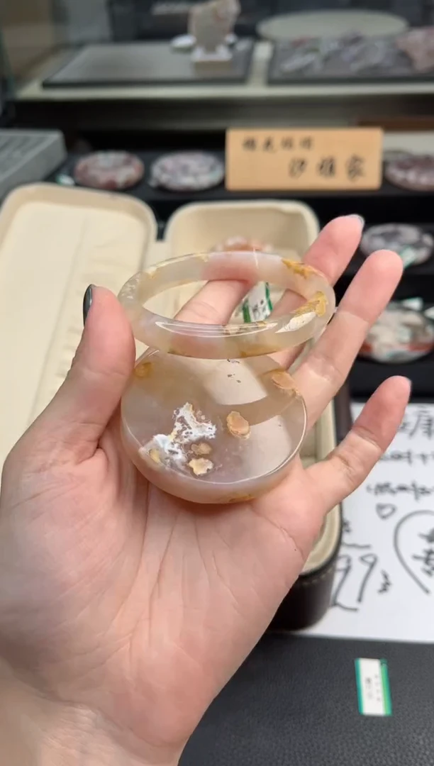 石英质玉手镯未镶嵌55圈口（赠送镯心）6806146