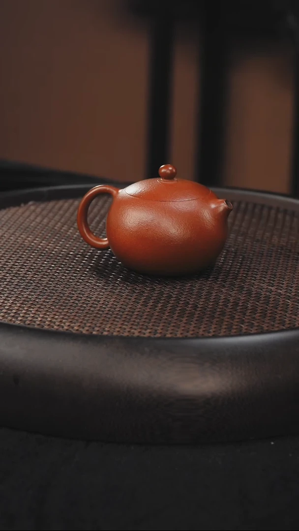 茶壶紫砂西施 红降坡