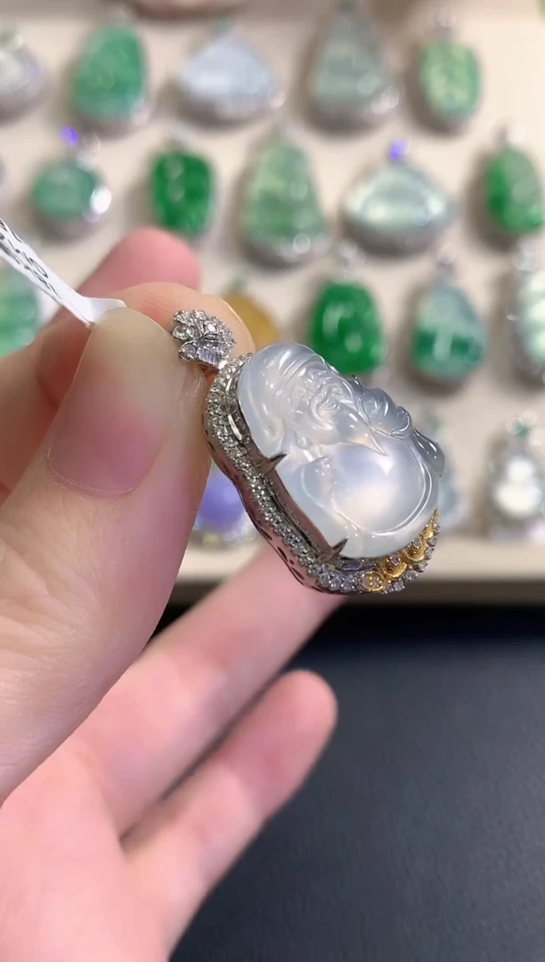 吊坠(不含链)18K金镶嵌翡翠秋日珠宝W75