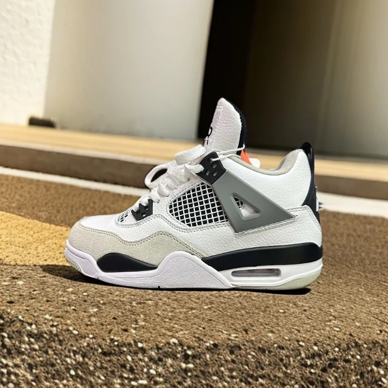 4系列真皮运动鞋篮球鞋高帮新疆包邮本地仓