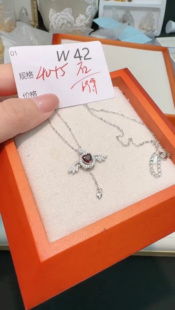 【闪购商品】石榴石项链银S925镶嵌多样性发一W42