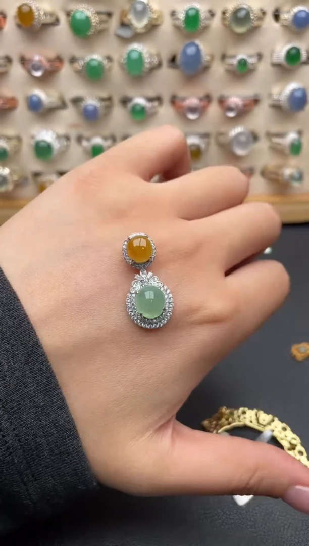 未镶嵌戒指翡翠一物一证一礼盒