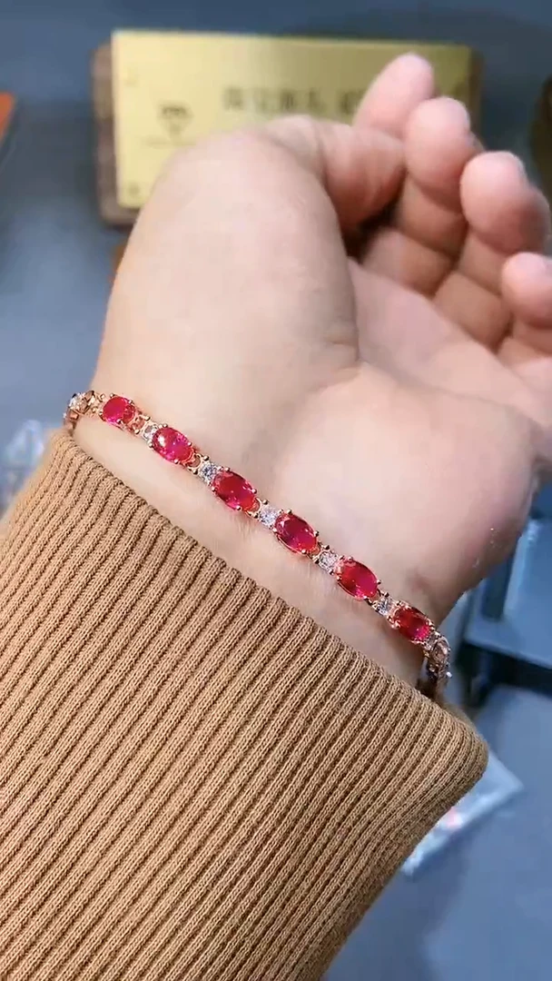 【闪购商品】红宝石手链银S925镶嵌354