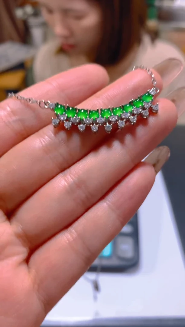 颈饰未镶嵌翡翠多样性发一