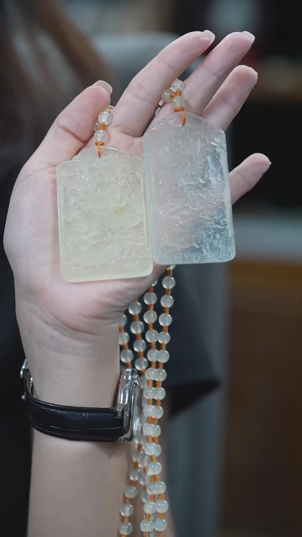 未镶嵌岫玉吊坠龙牌多样性发货其中之一