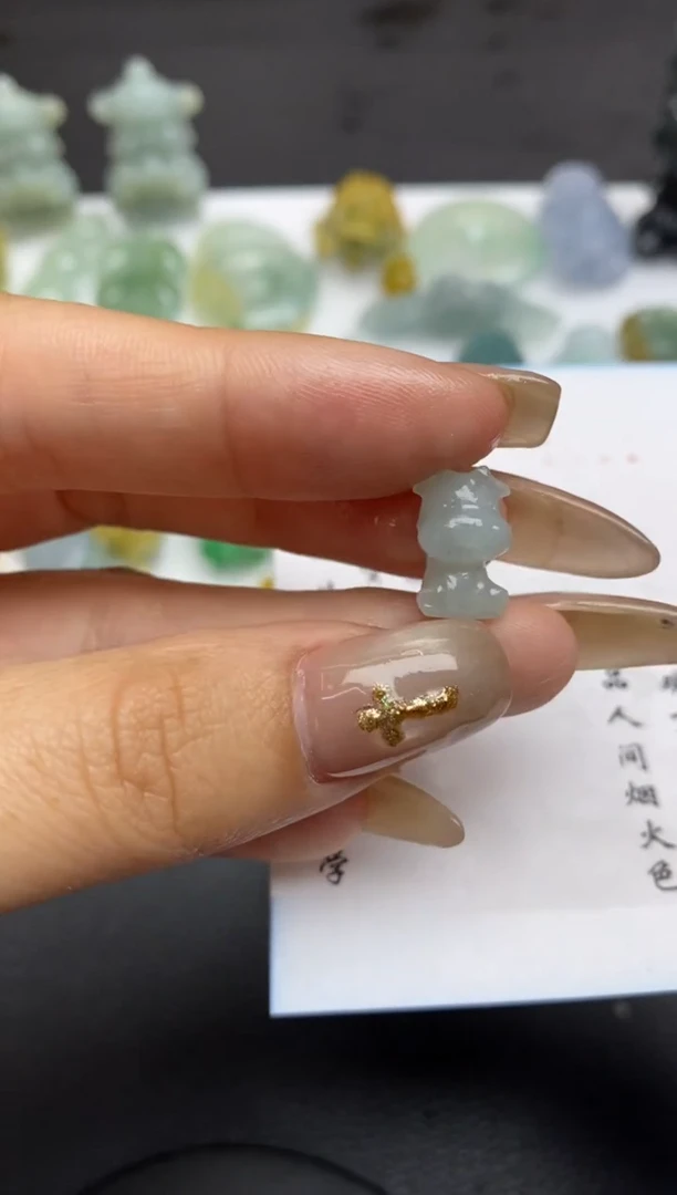 未镶嵌定制翡翠翡翠毛货~